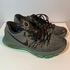 Nike KD 8 Hunt’s Hill Night Basketball shoes